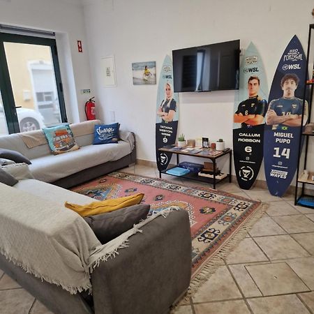 Wolley - Peniche Guesthouse Buitenkant foto
