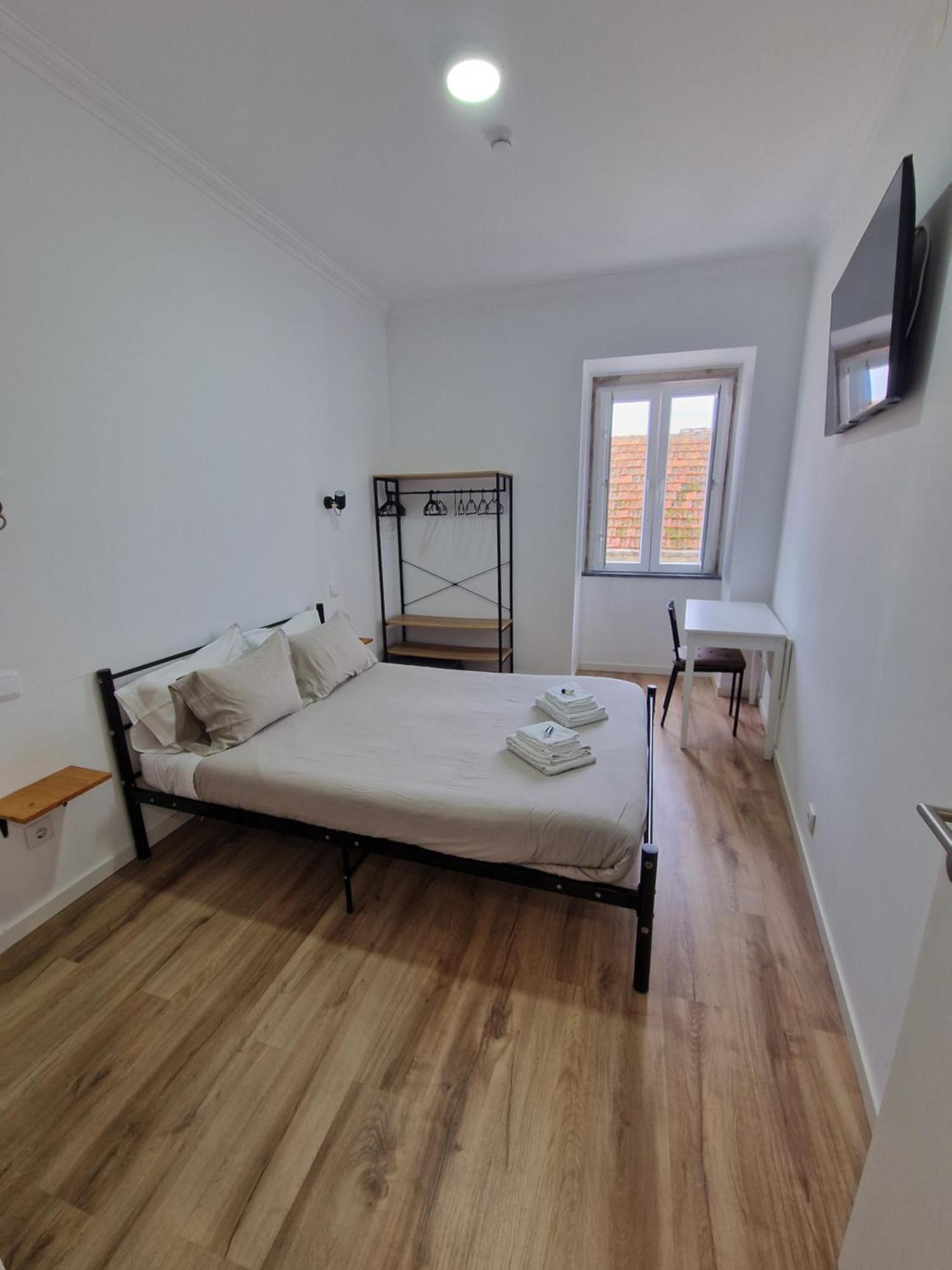 Wolley - Peniche Guesthouse Buitenkant foto