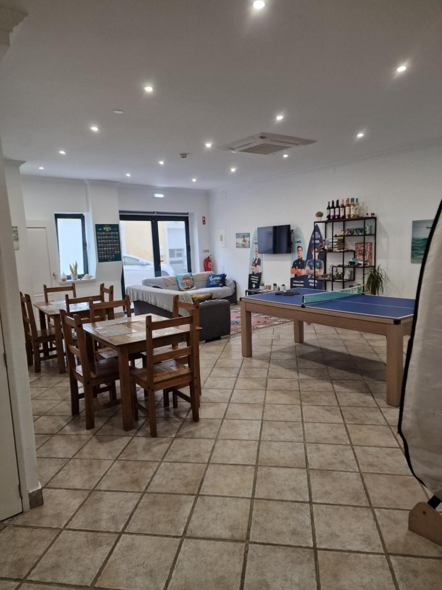 Wolley - Peniche Guesthouse Buitenkant foto